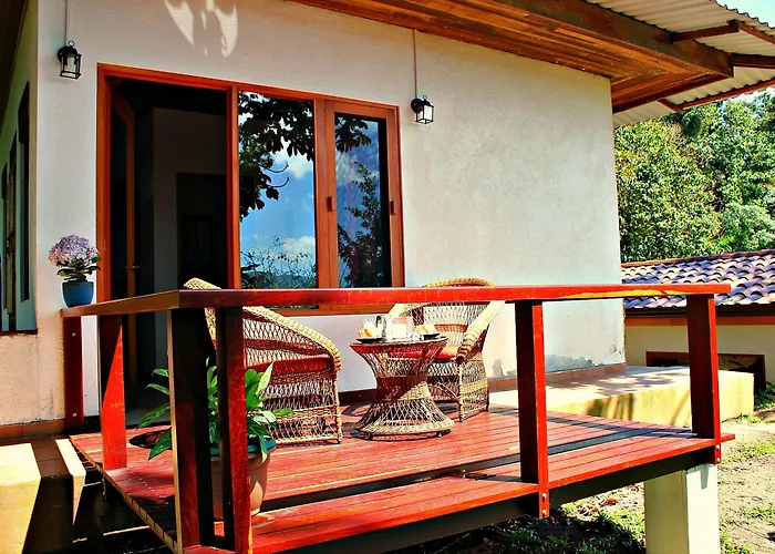 Ceiba Tree Lodge Mata de Caña